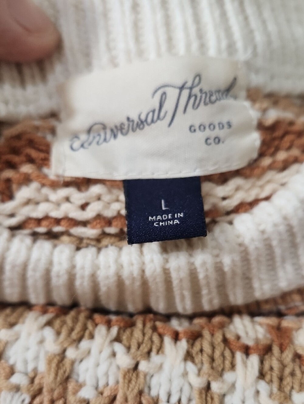 Universal Thread Cream and Brown Houndstooth Crewneck Sweater - Picture 2 of 11